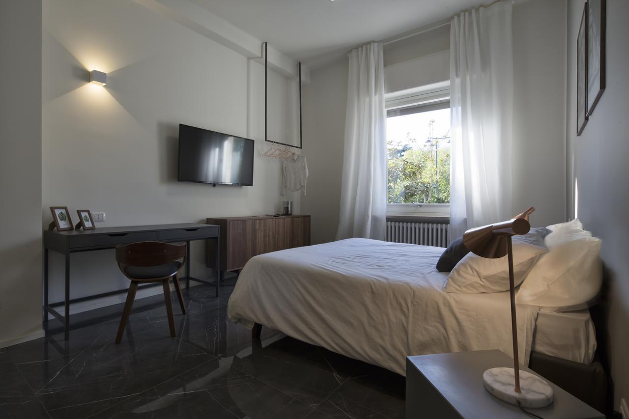 Suite Vogue Stazione Voghera Kültér fotó